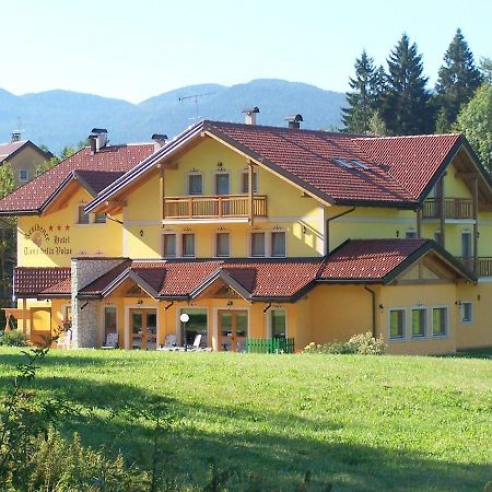 Aparthotel Tana Della Volpe Lavarone Exterior foto