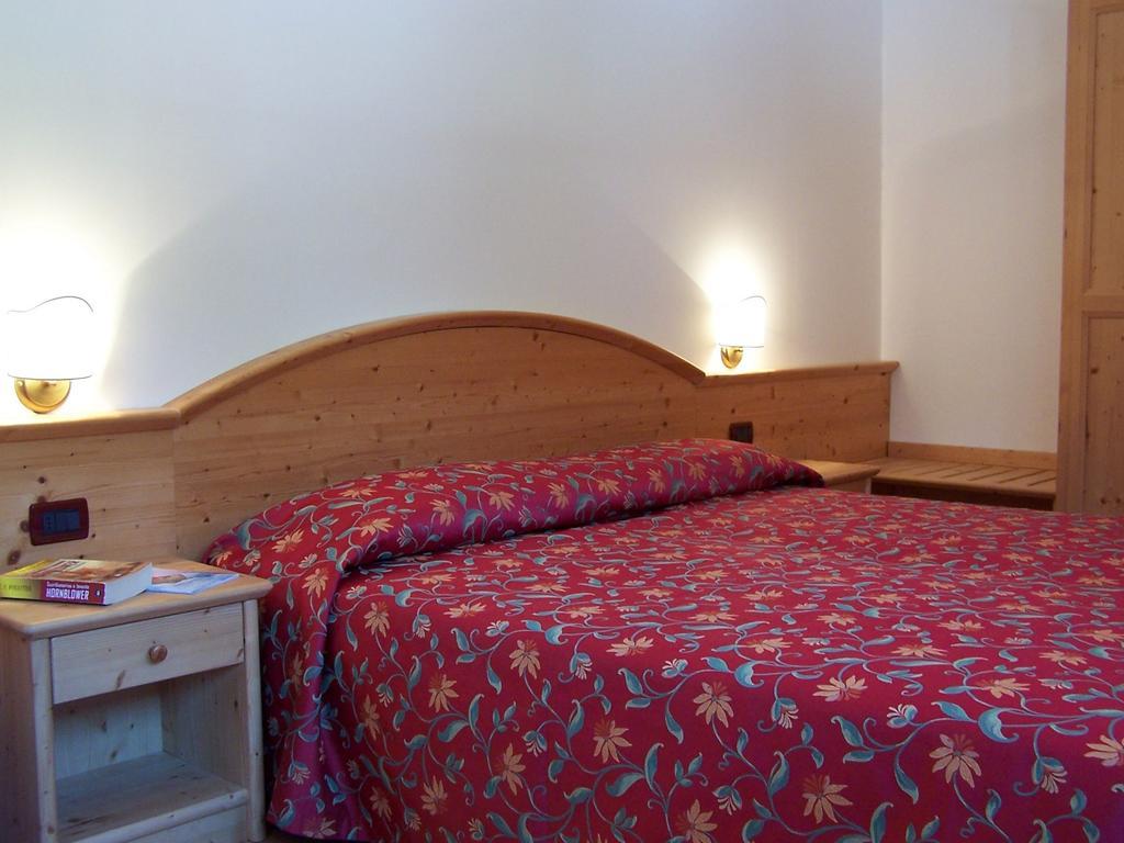 Aparthotel Tana Della Volpe Lavarone Exterior foto